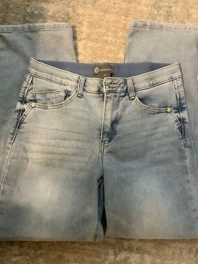 EUC Democracy Light wash Blue Women's Jeans size 8